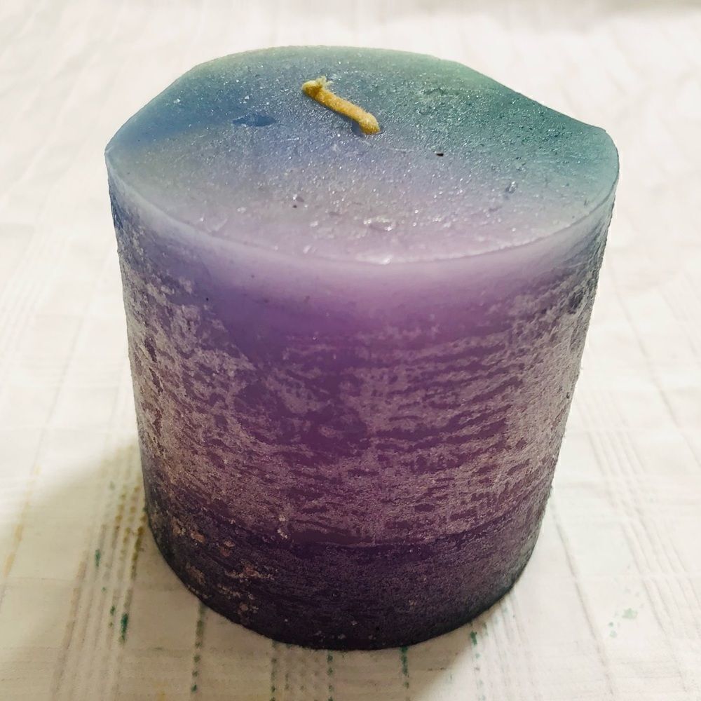 Handcrafted Timber Scented Candle (Purple/Blue/Green) - Picture 3 of 8
